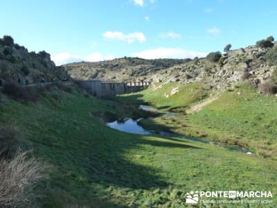 Puentes del Río Manzanares;grupo pequeño senderismo madrid;club senderismo madrid gente joven